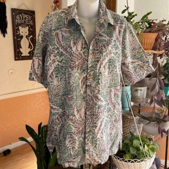 MAUI Sweet Casual Button Down Hawaiian Print Shirt Size Large - Picture 1 of 3